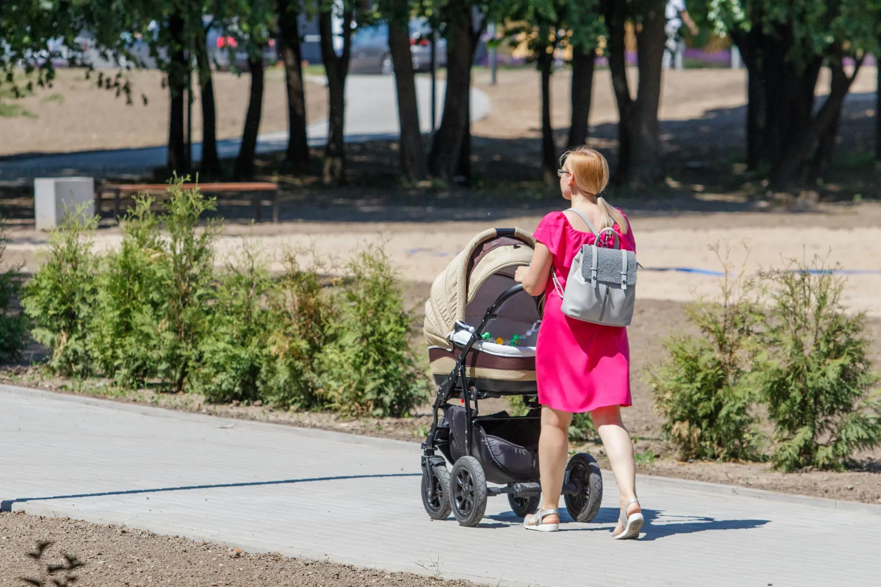 Aleksoto parko atidarymas, mama, vaikas, vežimas