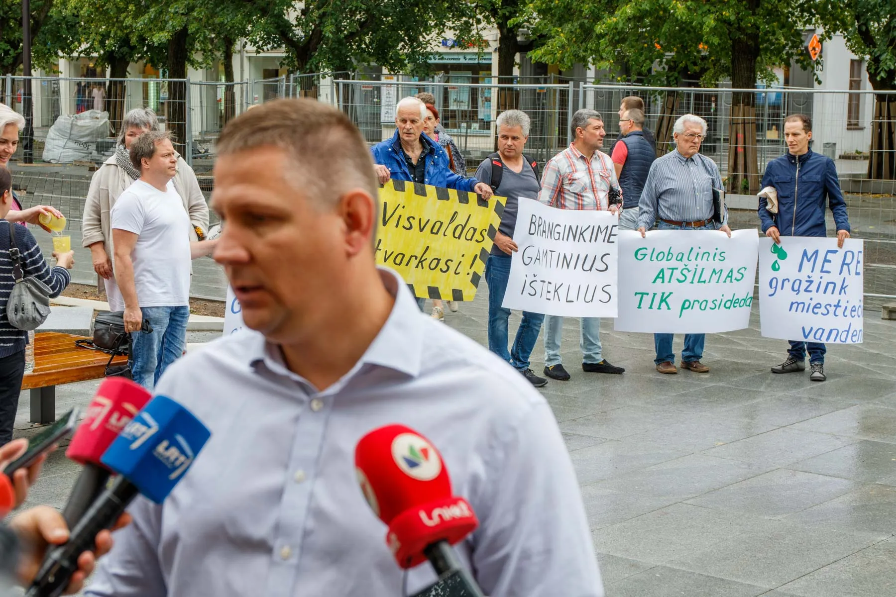 Protestas prie Kauno miesto savivaldybės dėl kritinės vandens situacijos