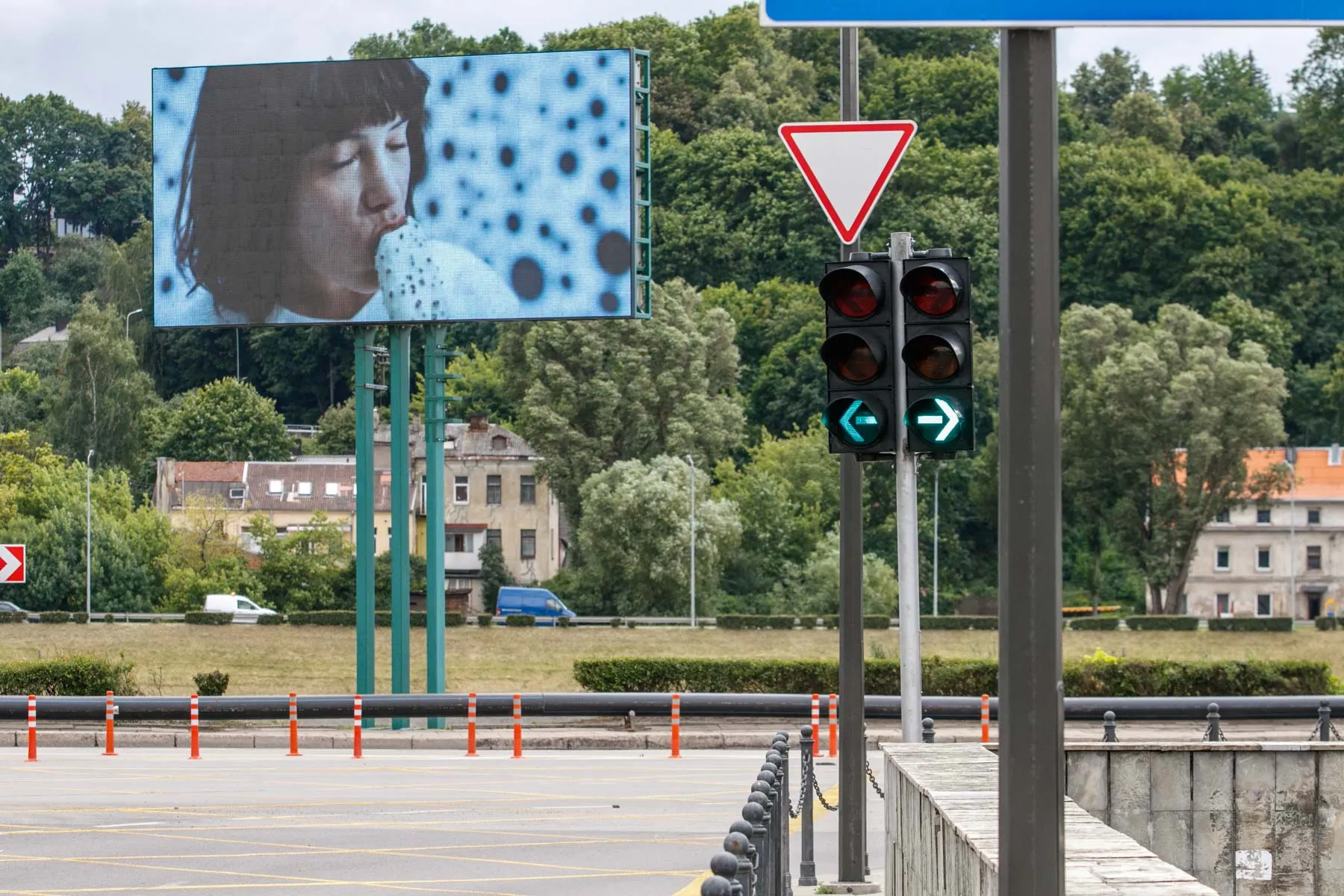 Nauja eismo tvarka Karaliaus Mindaugo prospekto ir Birštono gatvės sankryžoje