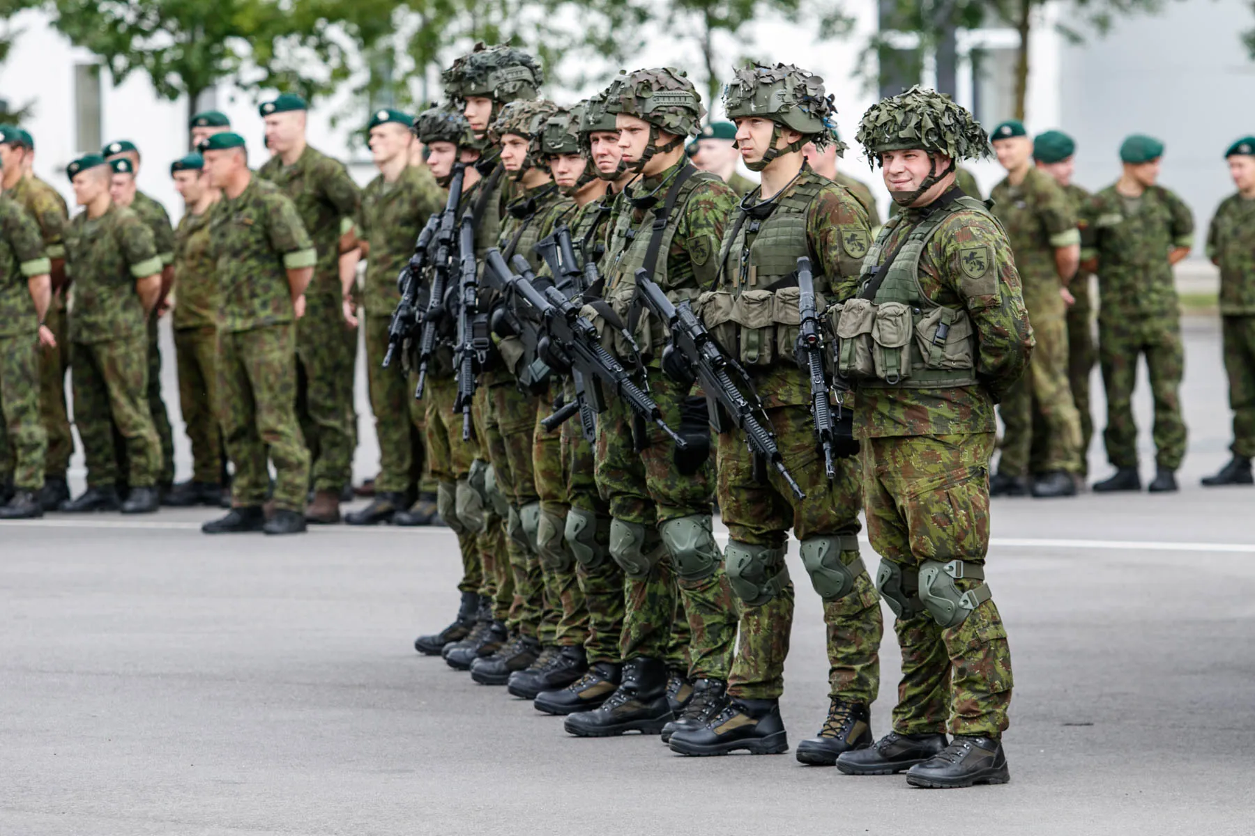 Lietuvos kariuomenei perduotos pėstininkų kovos mašinos „Vilkas“