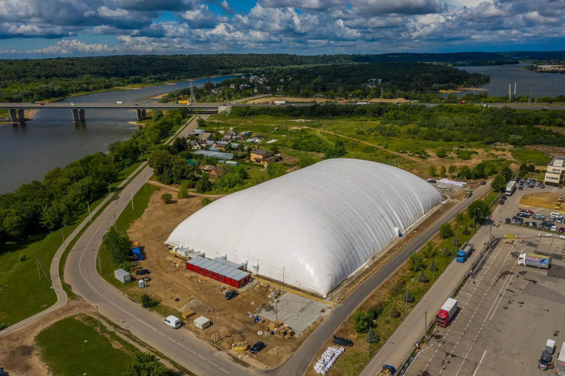 Naujas futbolo maniežas Vilijampolėje