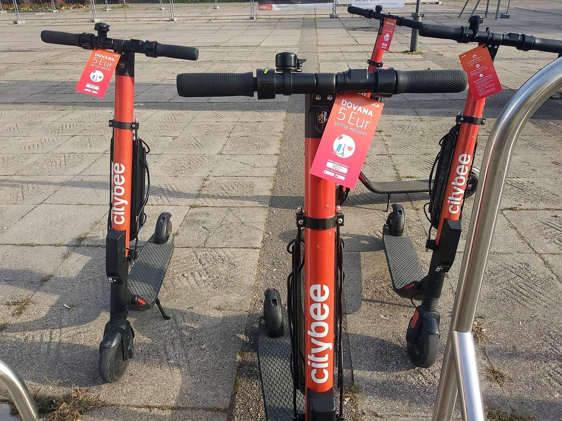 Į Kauną atvežti „CityBee“ paspirtukai