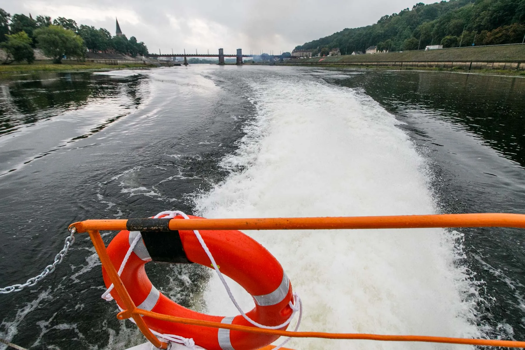 Pristatytas į Nidą plukdysiantis laivas „Deima“