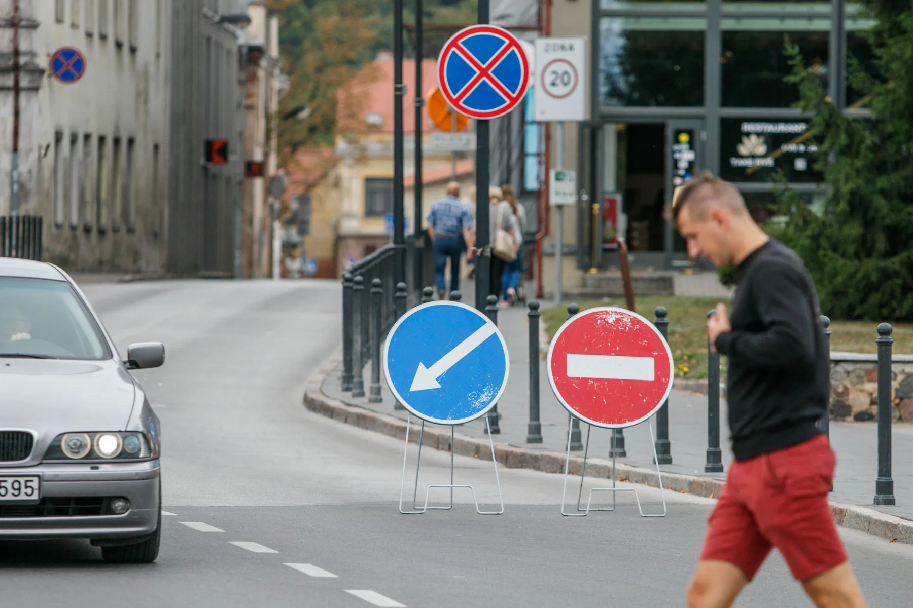 Eismo apribojimai Rotušės aikštėje