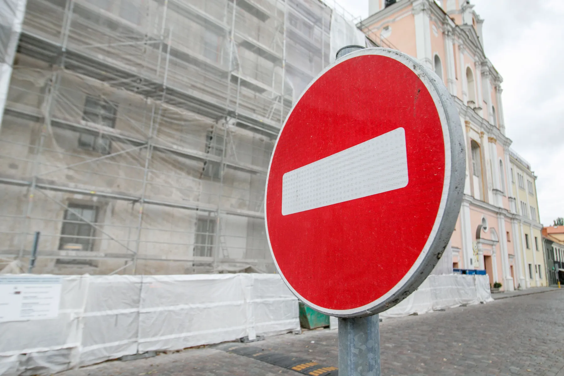 Eismo apribojimai Rotušės aikštėje