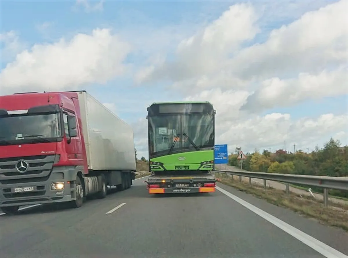 Į Kauną vežami nauji troleibusai