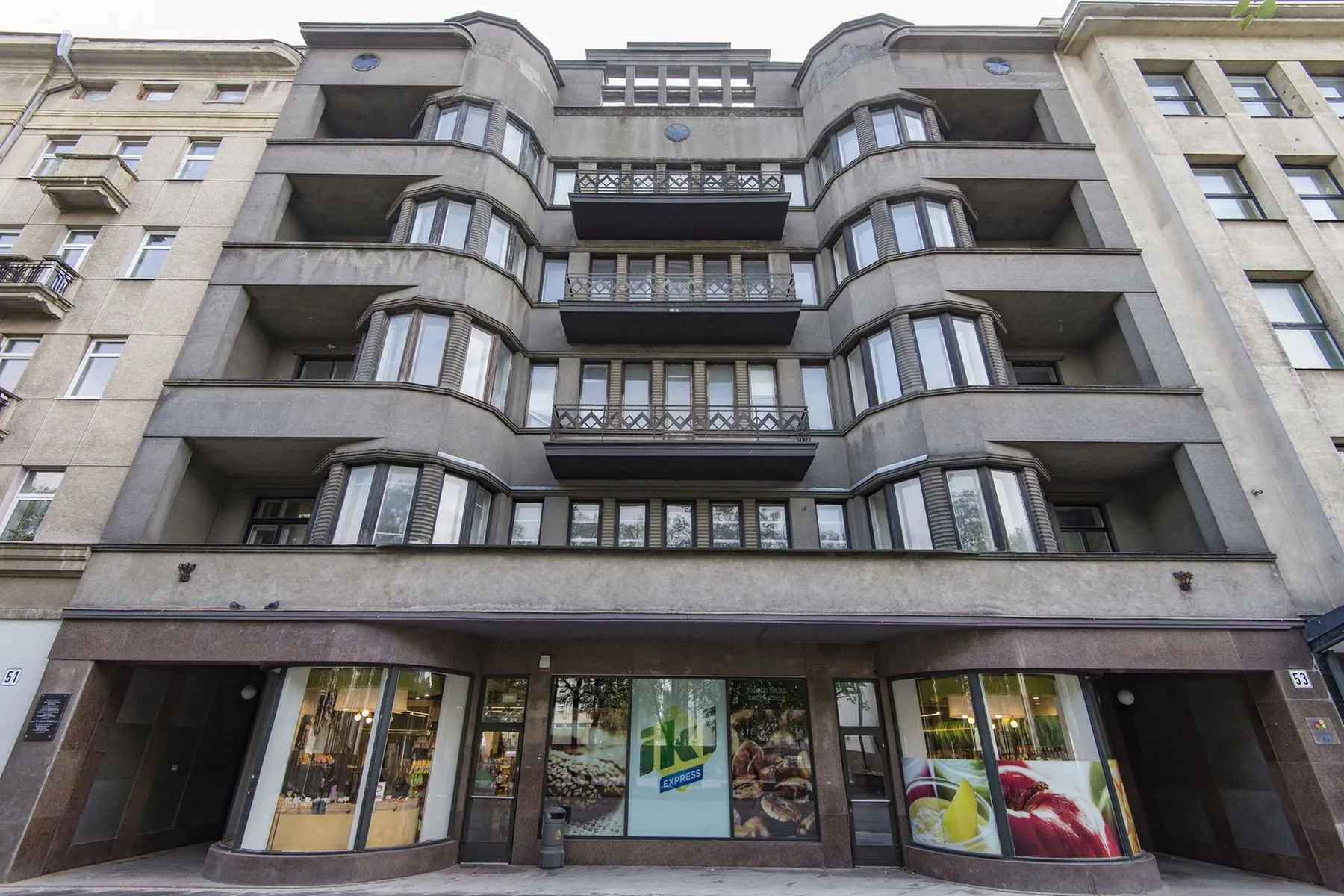 VDU aukcionas  / Laisves al.