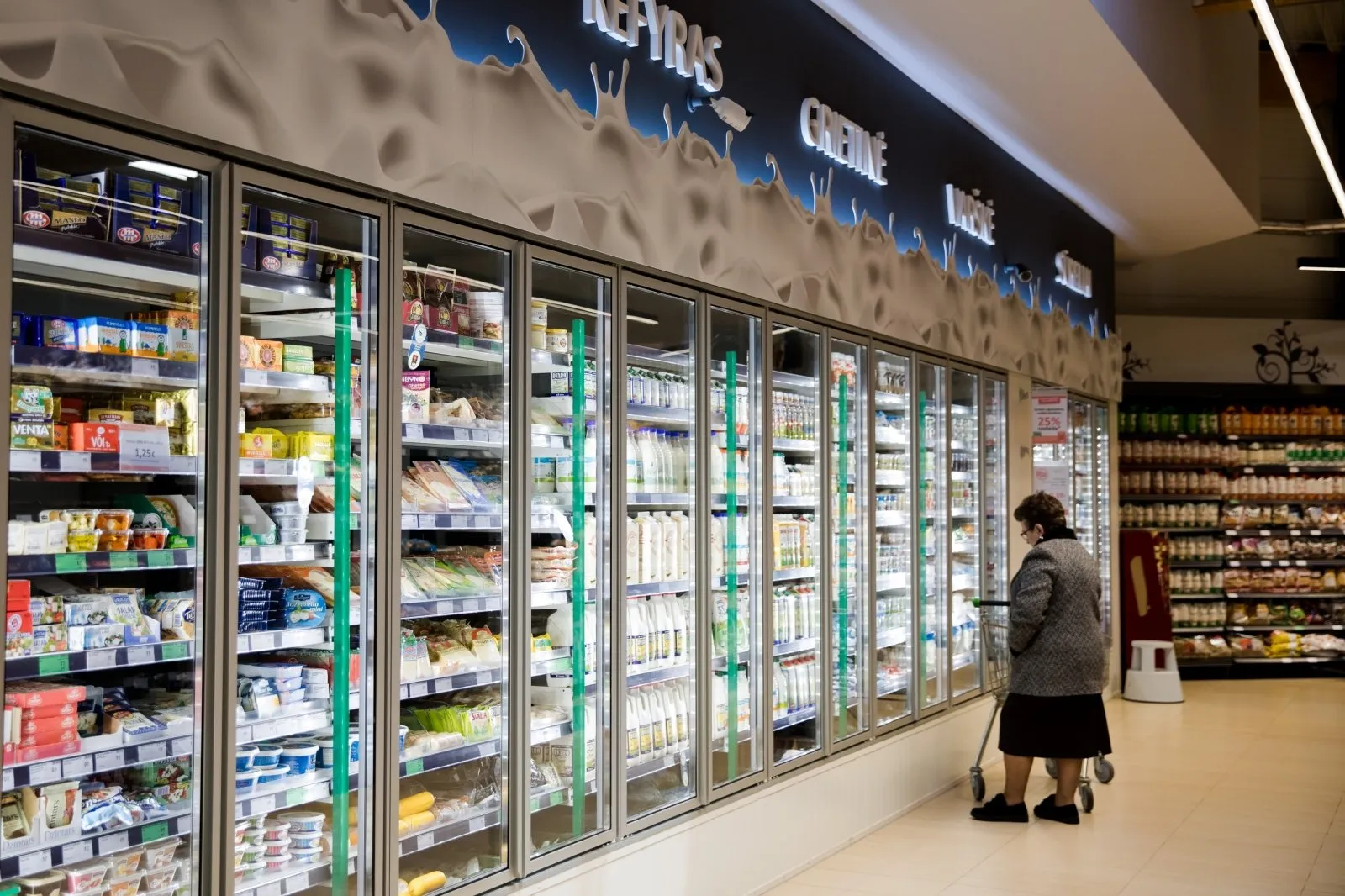 Pieno produktai, parduotuvė