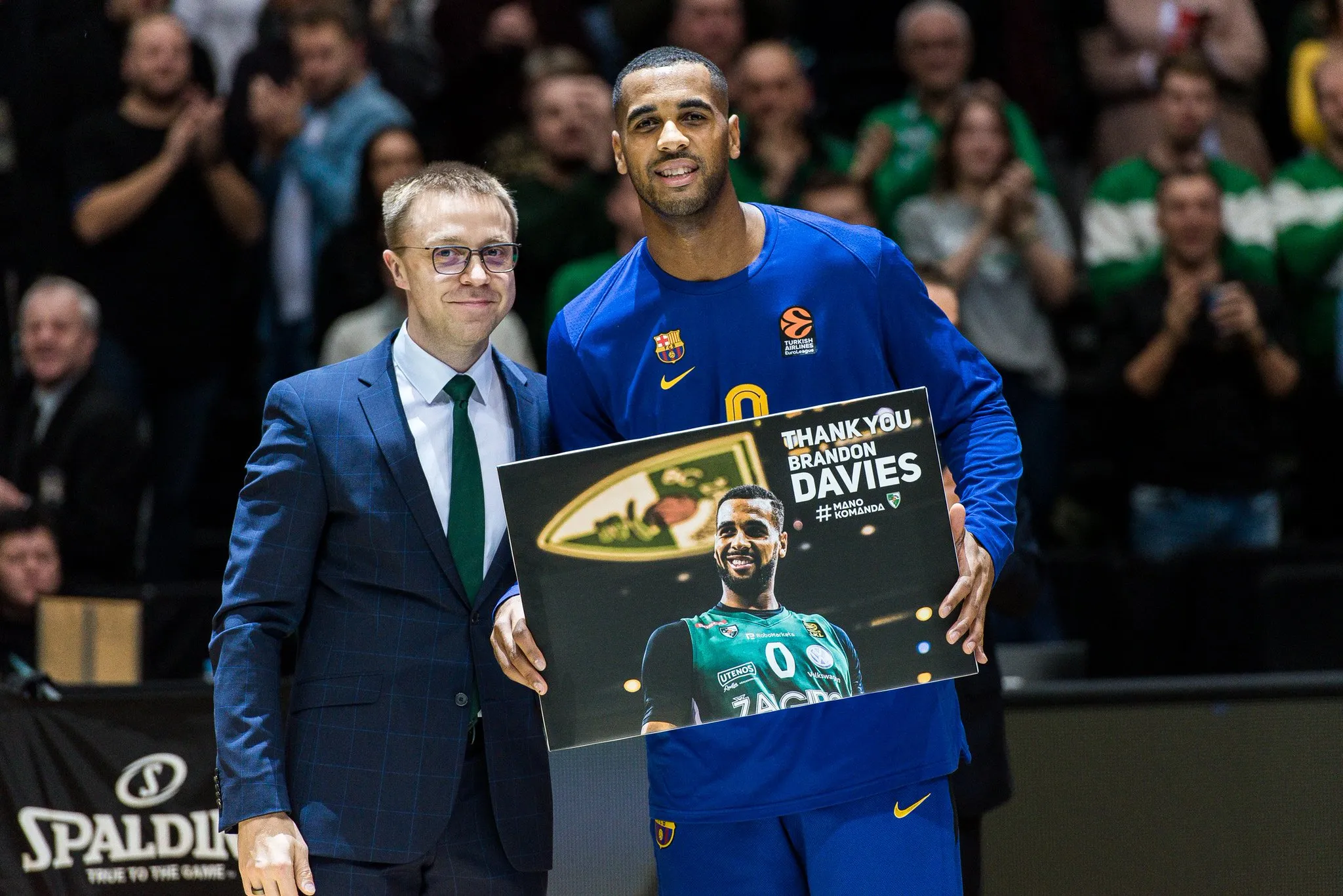 Paulius Motiejūnas, Brandonas Daviesas