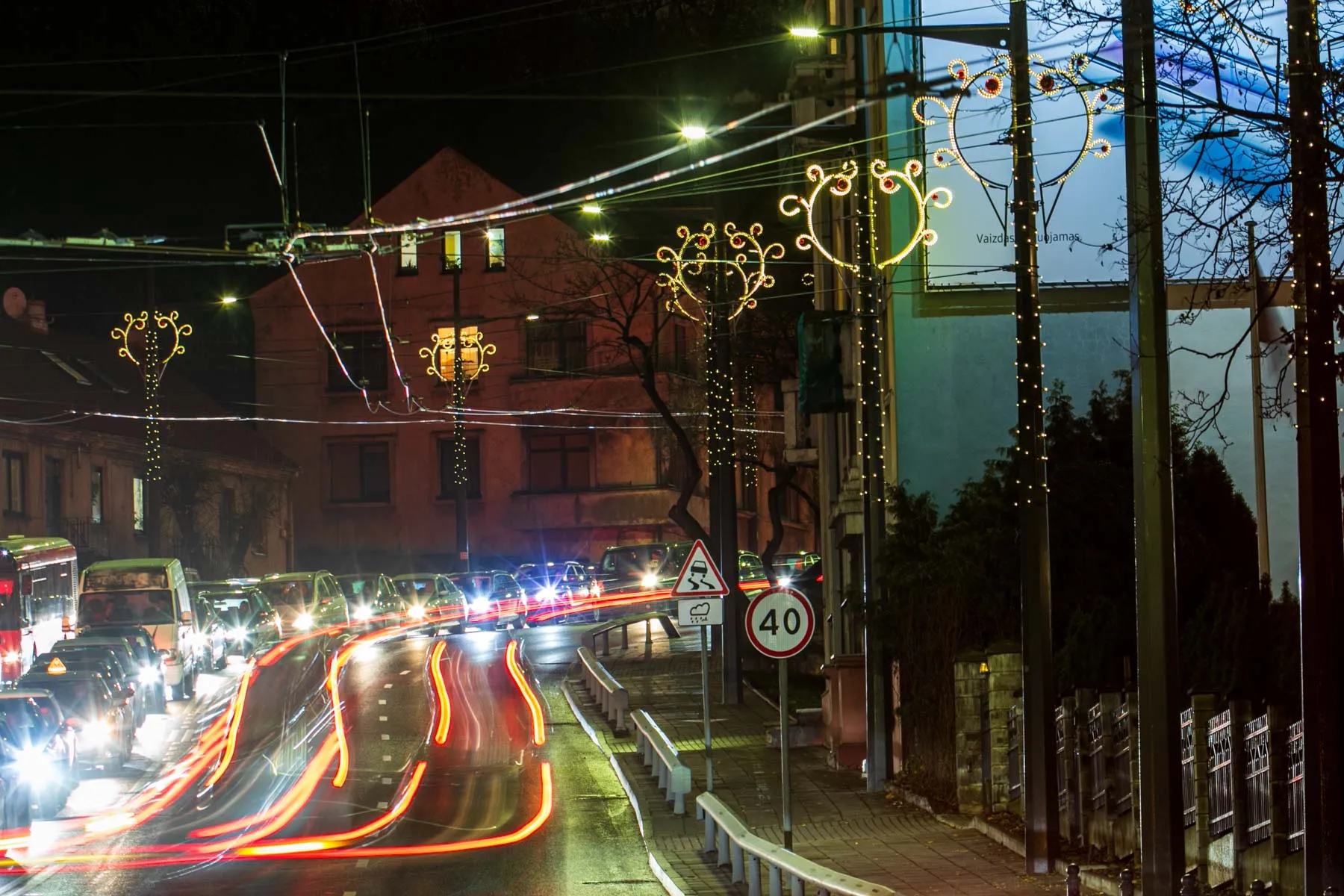 Kalėdiniai papuošimai Kauno gatvėse