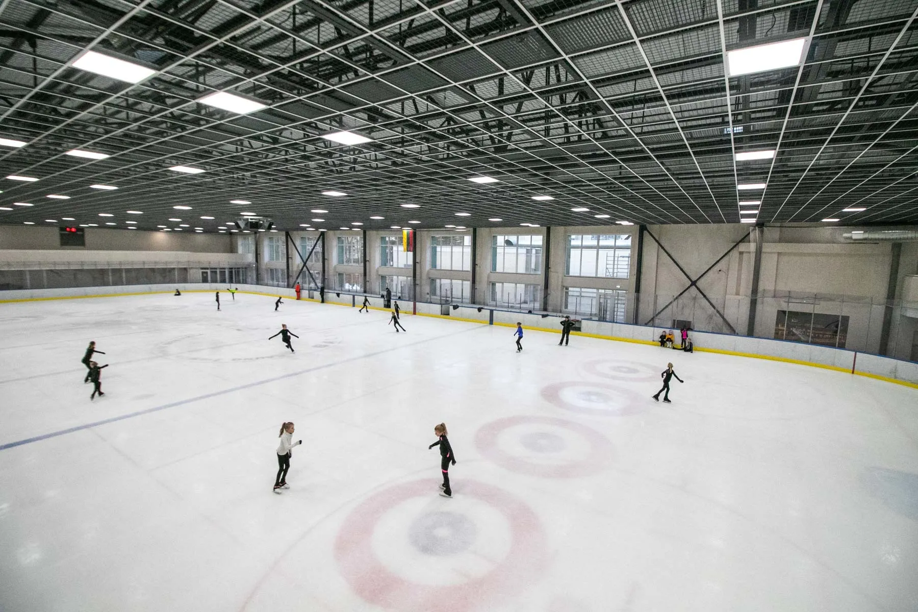 Atnaujinta ledo arena ir atverta lauko aikštelė