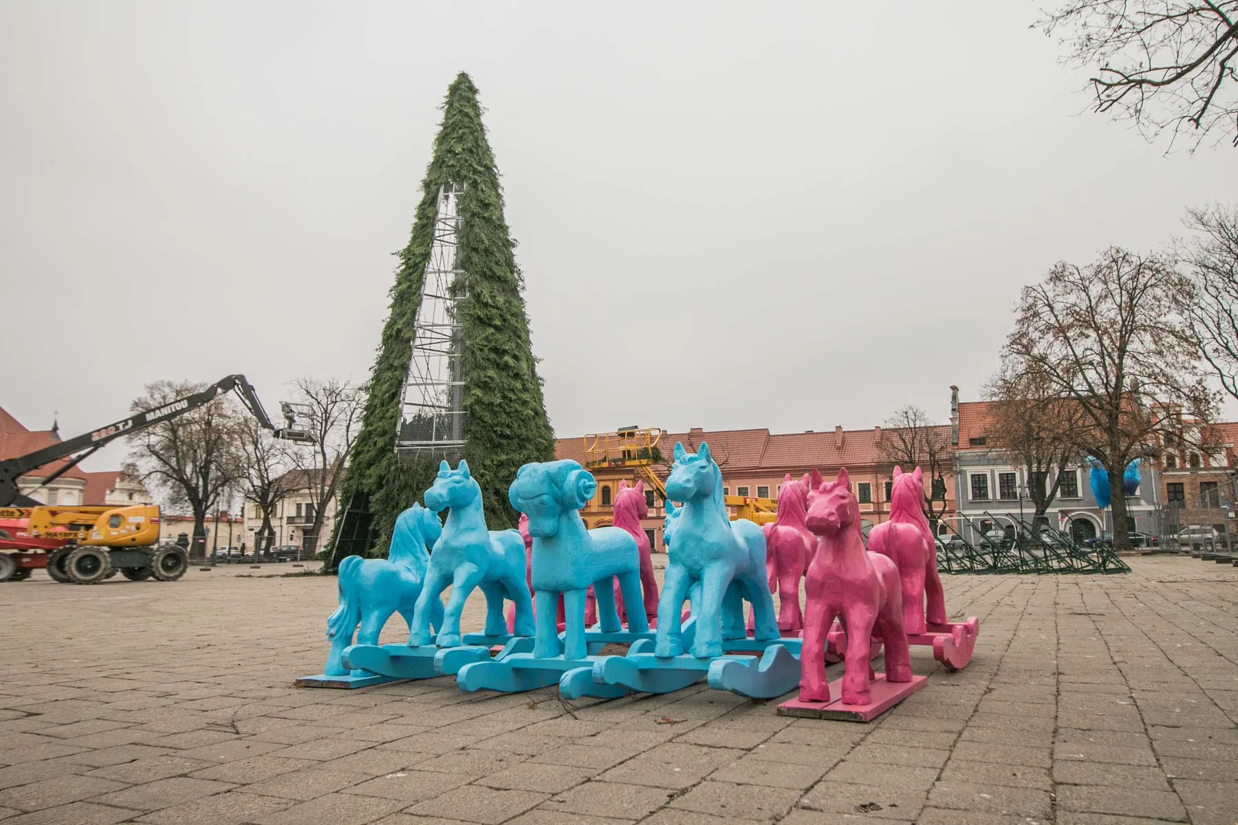 Kauno Kalėdų eglutės statymo darbai