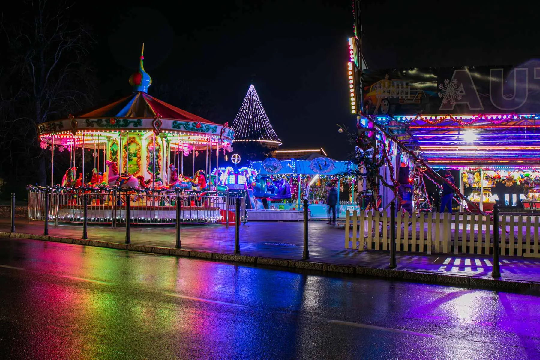 Atrakcionai prie Kauno pilies