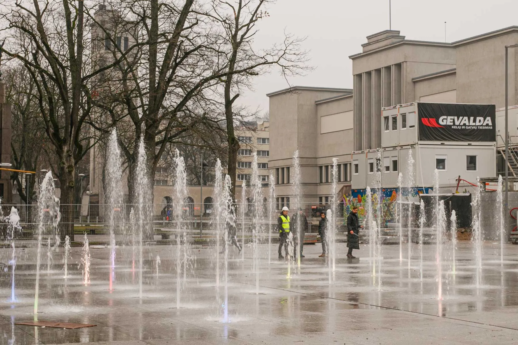 Fontano bandymai Vienybės aikštėje