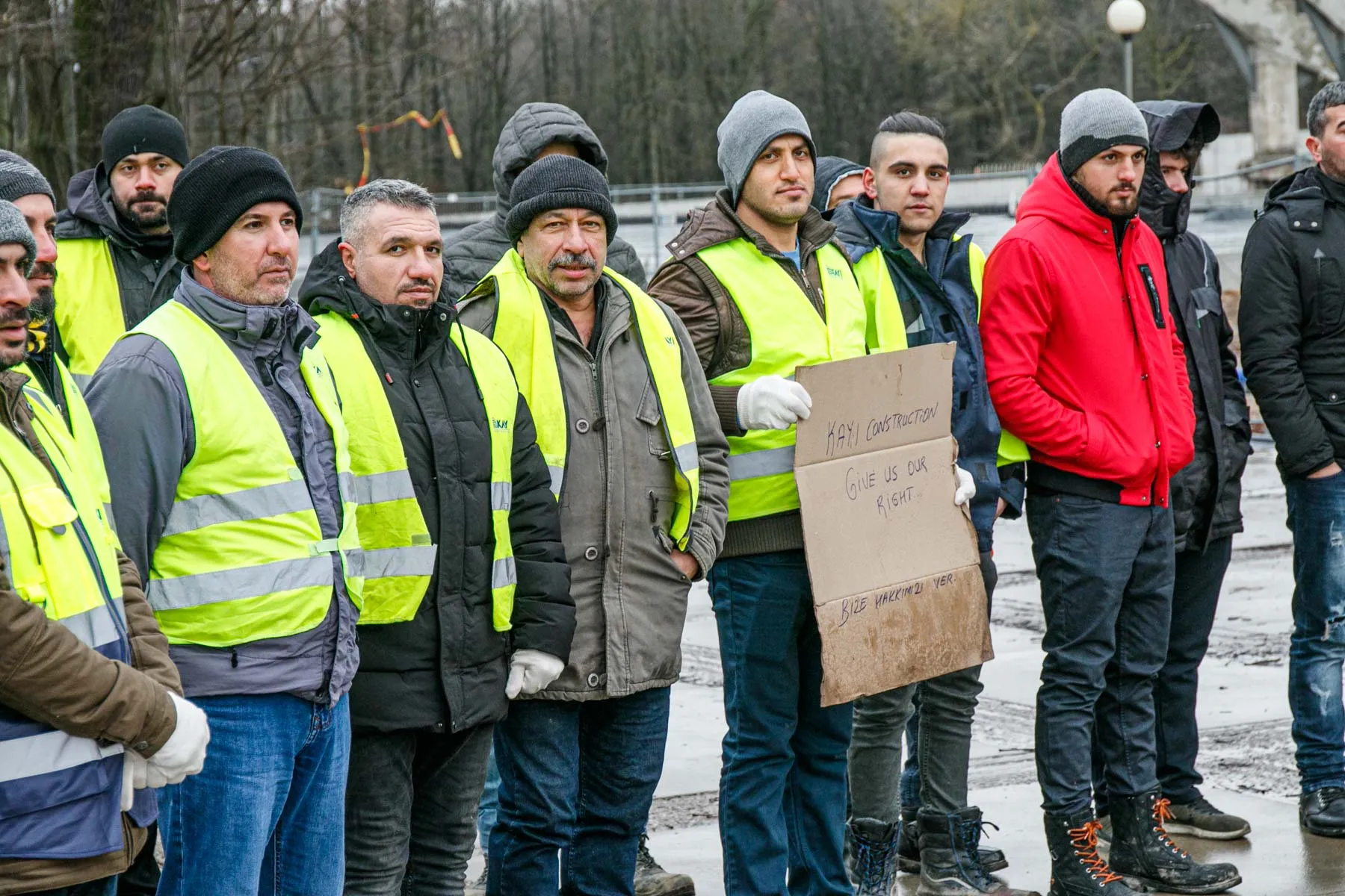 Turkų statybininkų streikas prie S. Dariaus ir S. Girėno stadiono