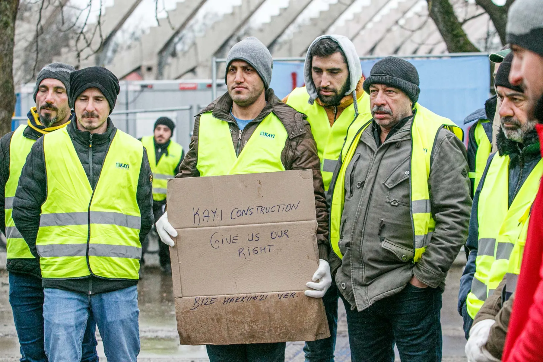 Turkų statybininkų streikas prie S. Dariaus ir S. Girėno stadiono