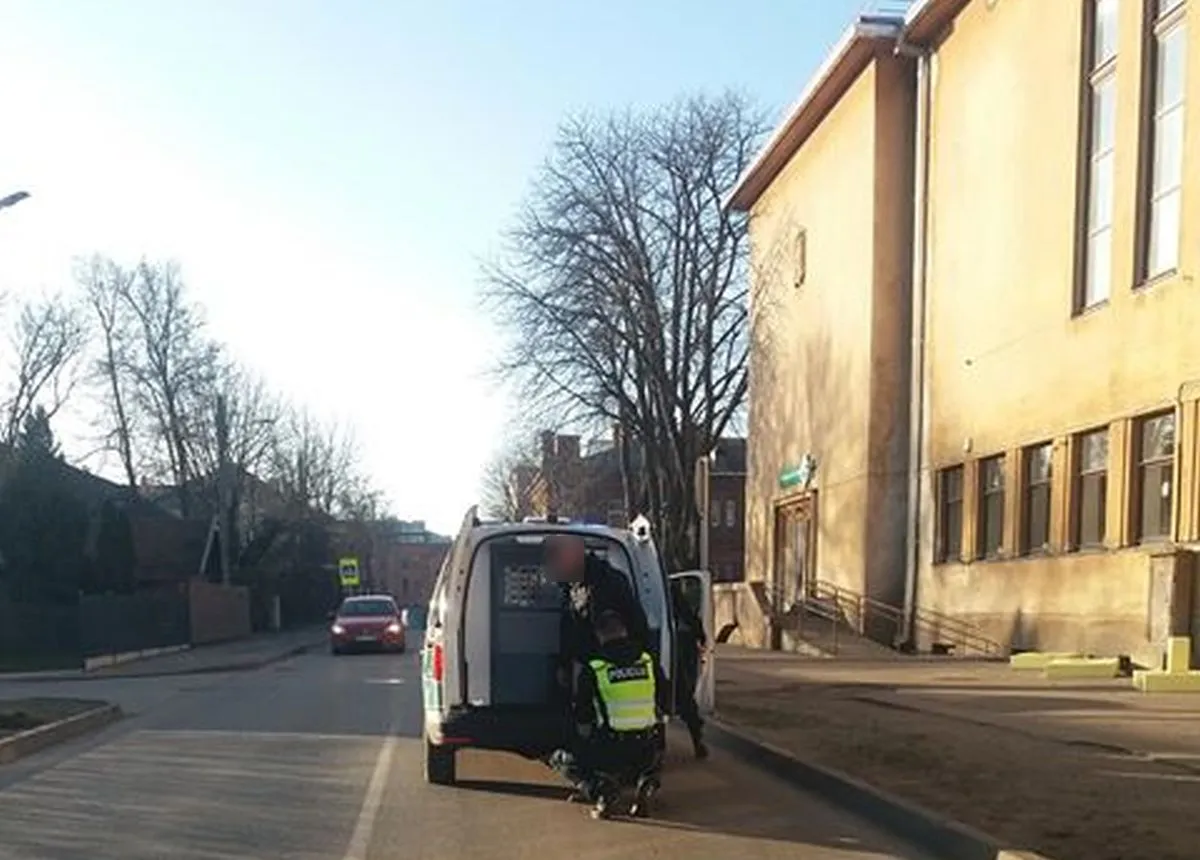 Sandėlių gatvėje sulaikytas vyras