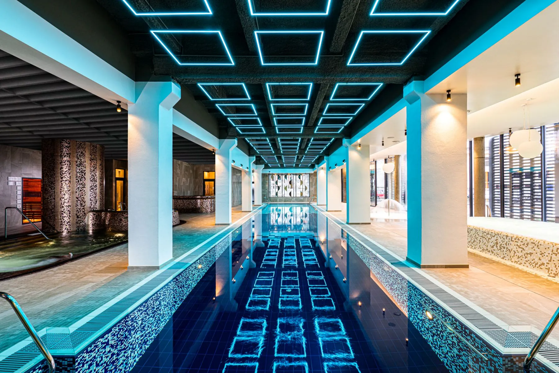 „Aušra“ - baseinų ir pirčių erdvė