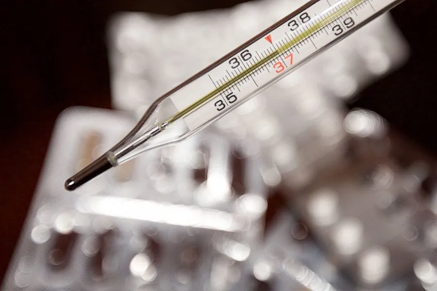 Termometras, gripas, peršalimas