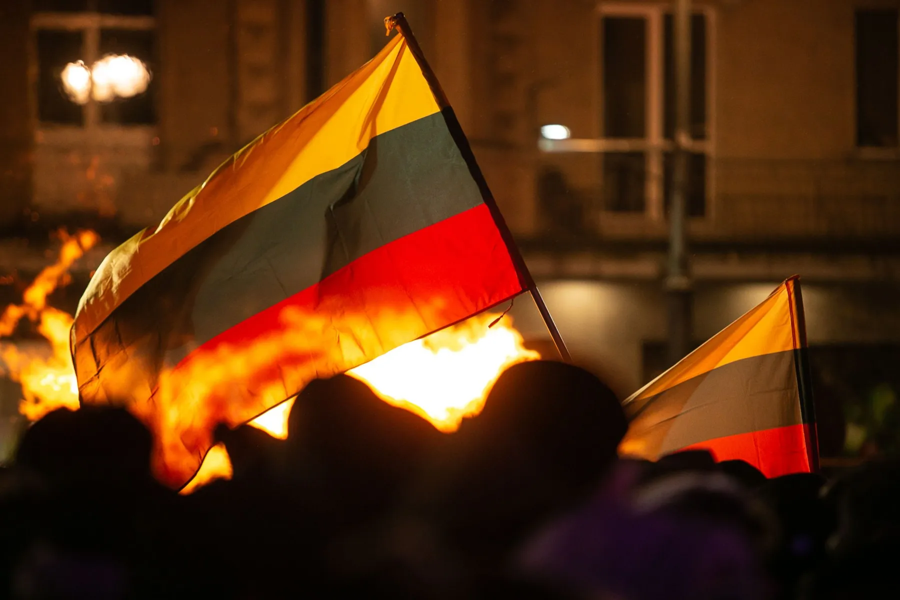 Sausio 13-oji, Laisvės gynėjų diena, atminimo laužai