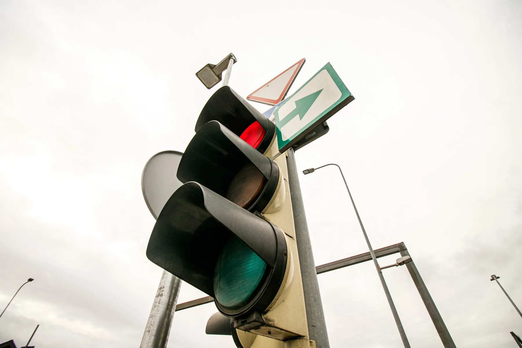 Grąžinta lentelė su žalia rodykle Europos pr.