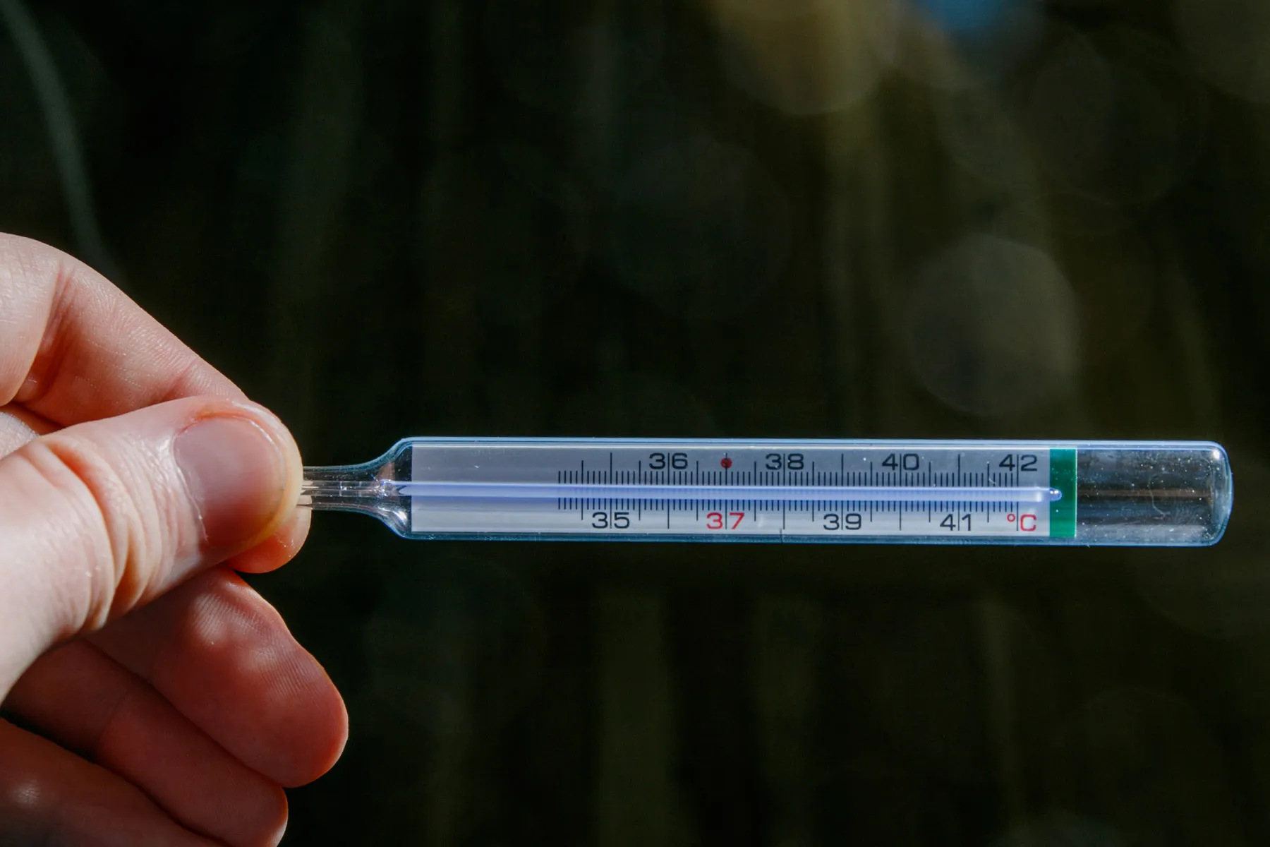 Vaistai, termometras, virusas, liga, ligoninė, klinikos, gripas, koronavirusas