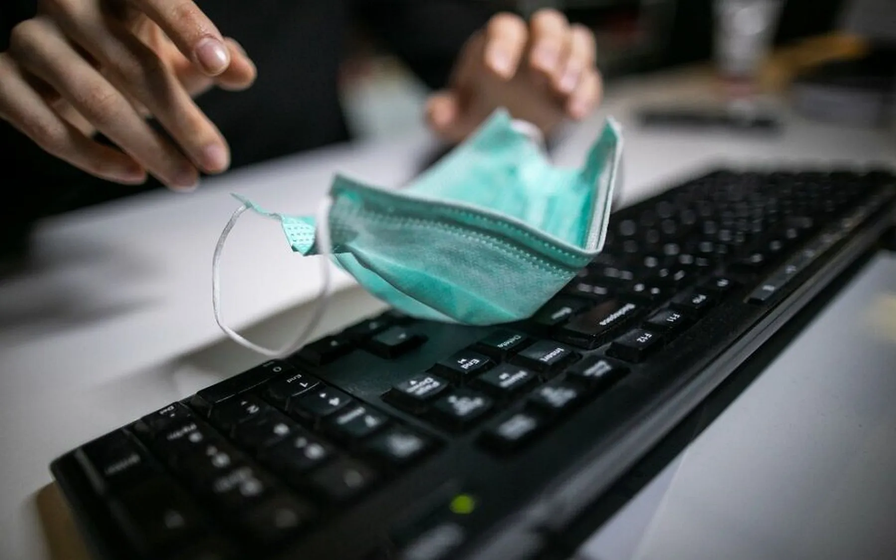 Medicininė kauke respiratorius virusas gripas