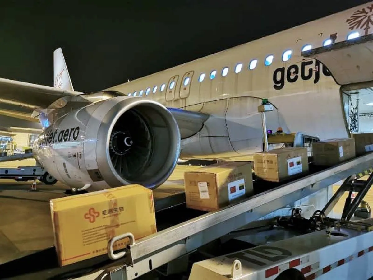 Iš Kinijos pristatyta 300 tūkst. reagentų siunta