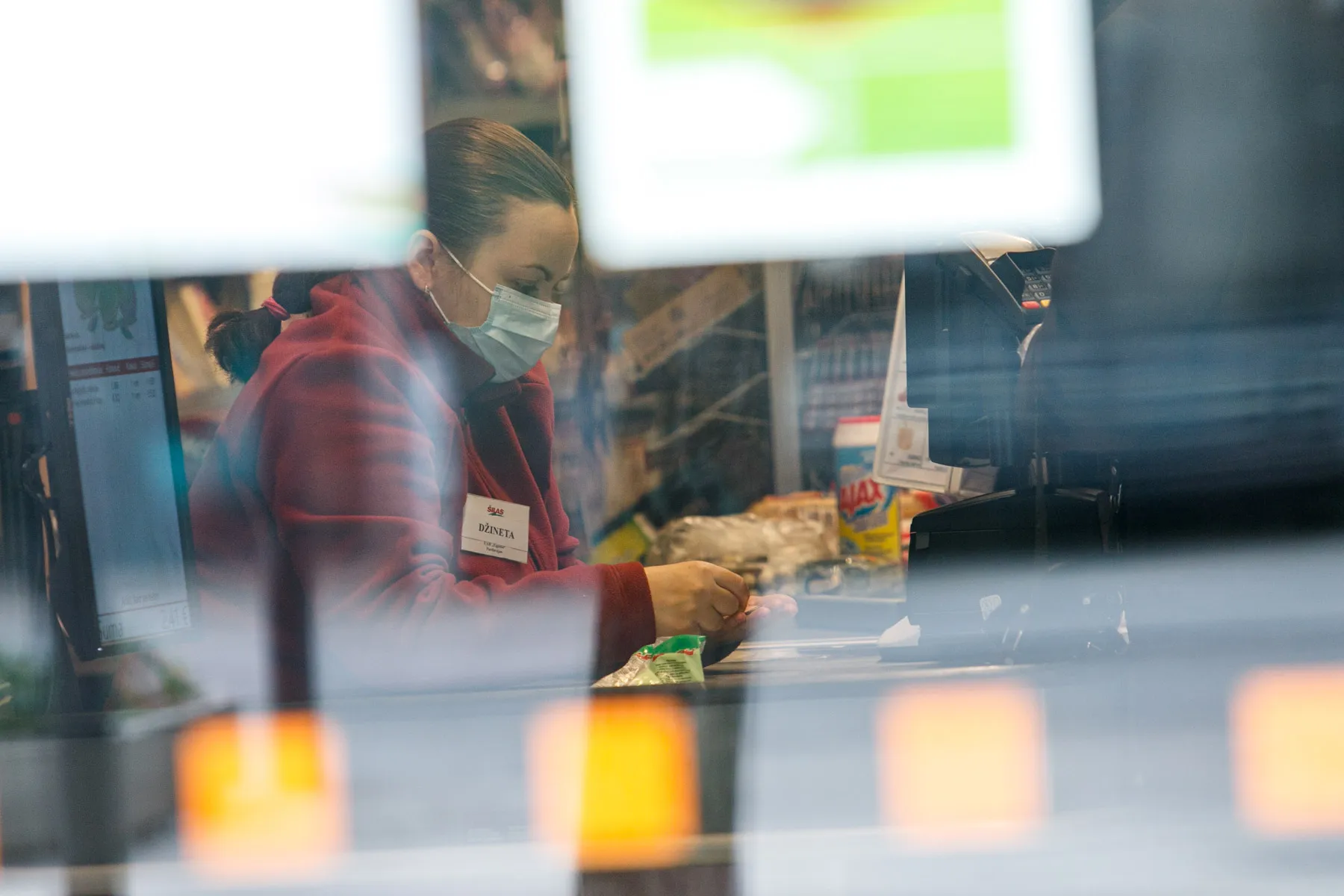 Respiratorius, veido kaukė, koronavirusas