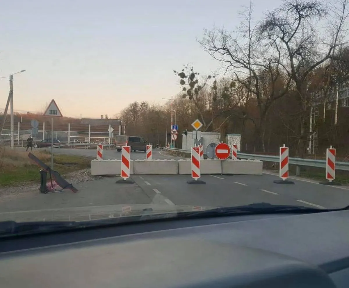 Uždaryta Titnago gatvė