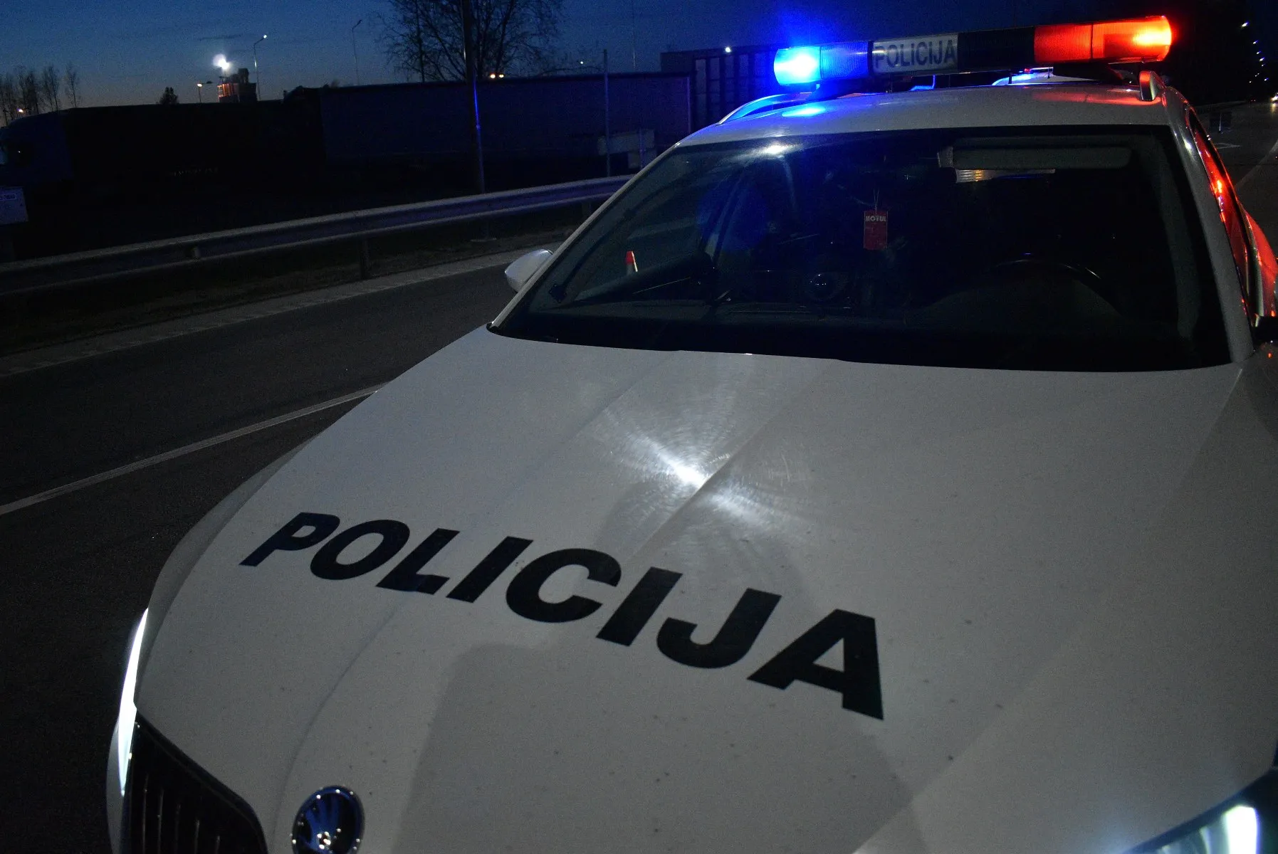 Policijos postas Ateities plente