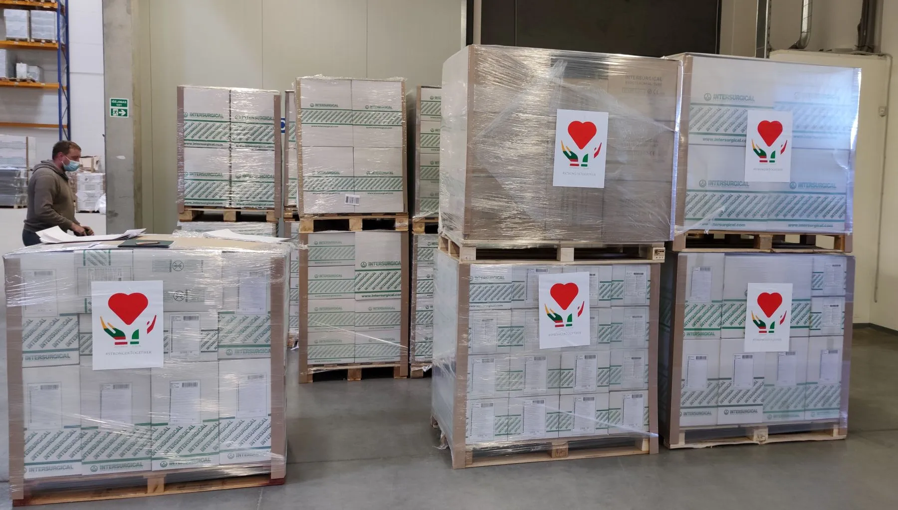 Italijai siunčiamas apsaugos priemonių krovinys