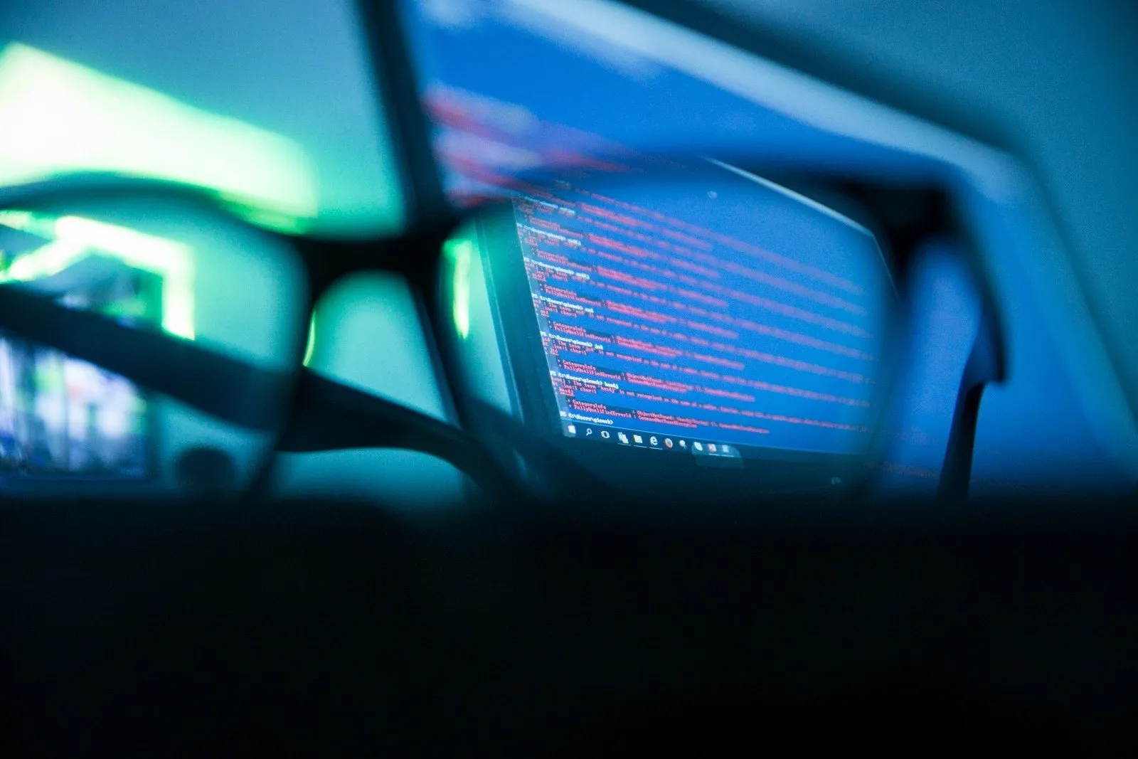 Dirbtinis intelektas, kompiuteris, serveris