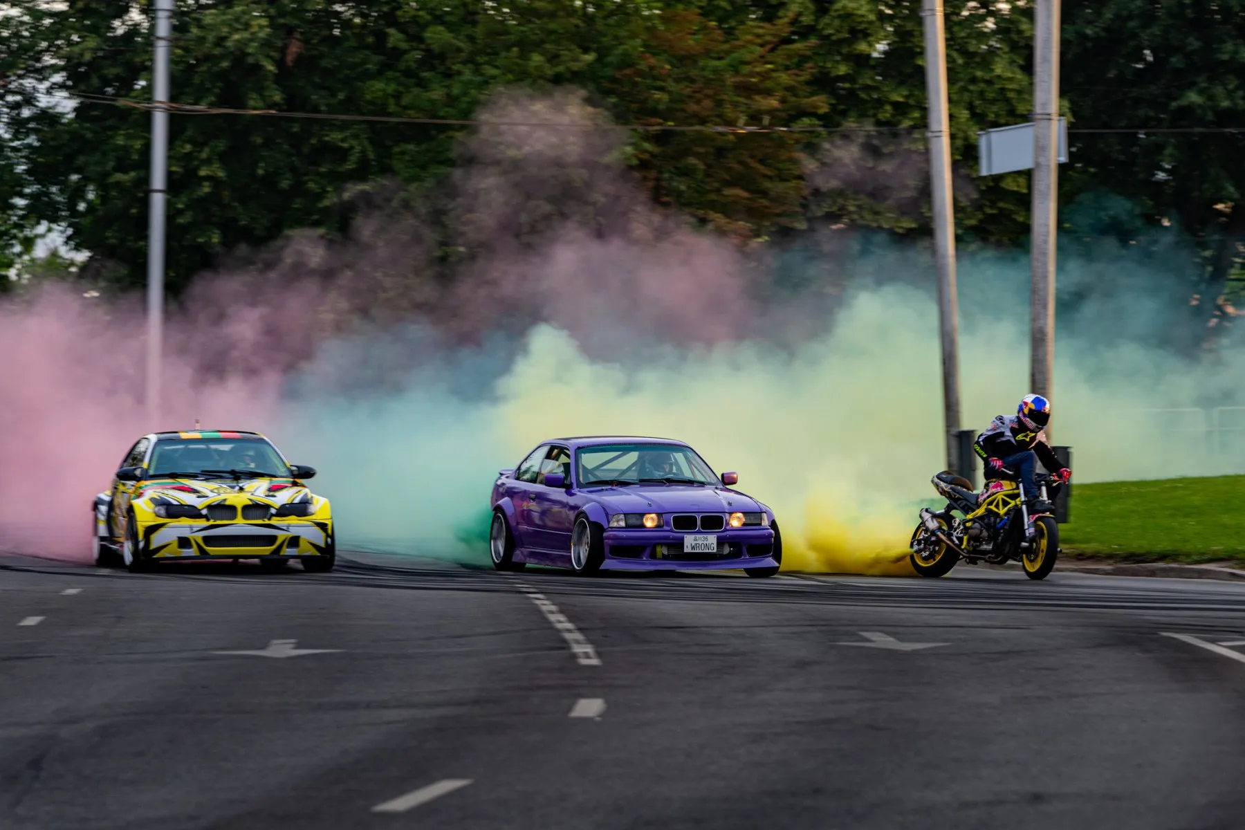 Trisplavė iš dūmų Kauno pilies žiede