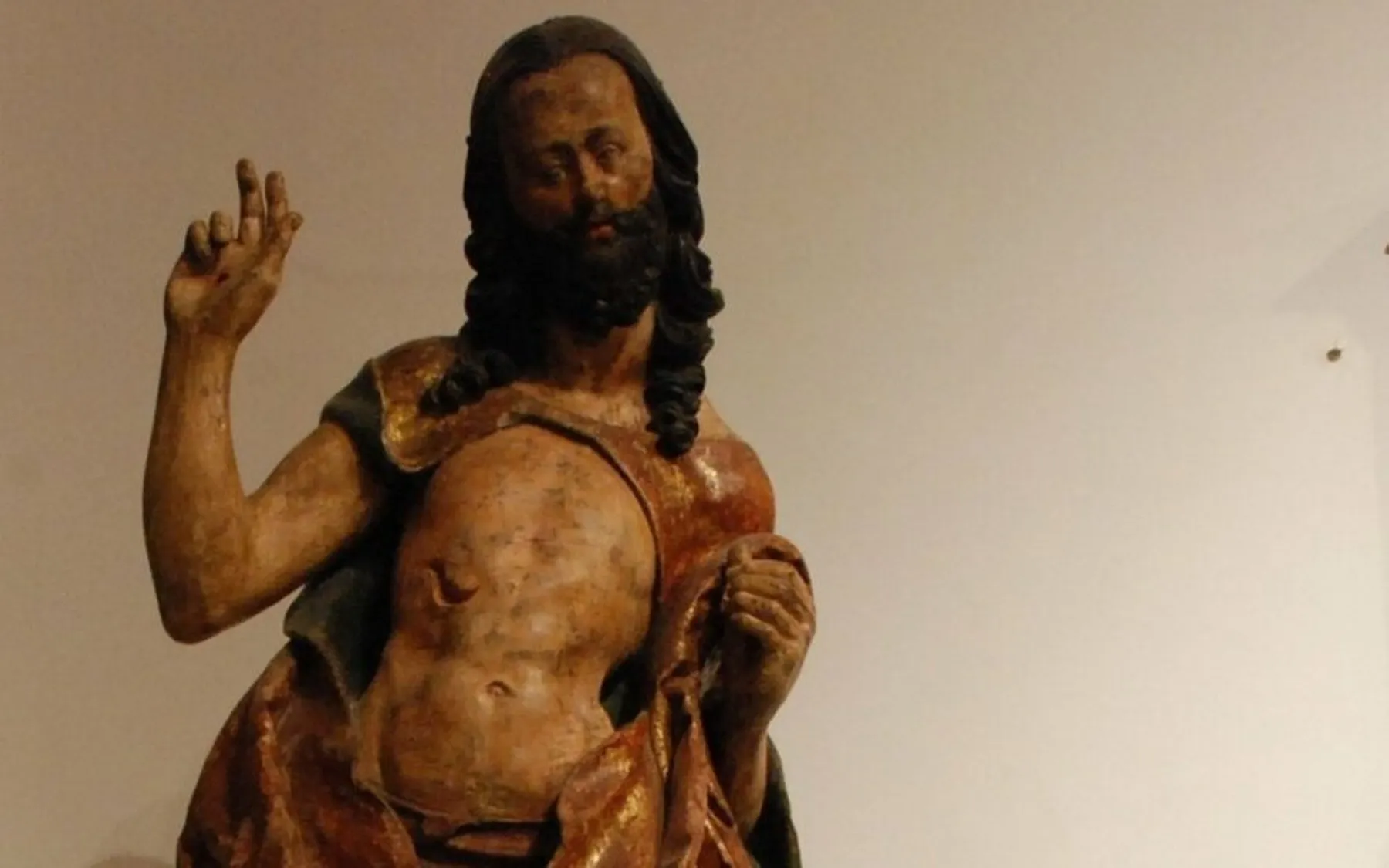 R. Mikutavičiaus Kristaus skulptūra