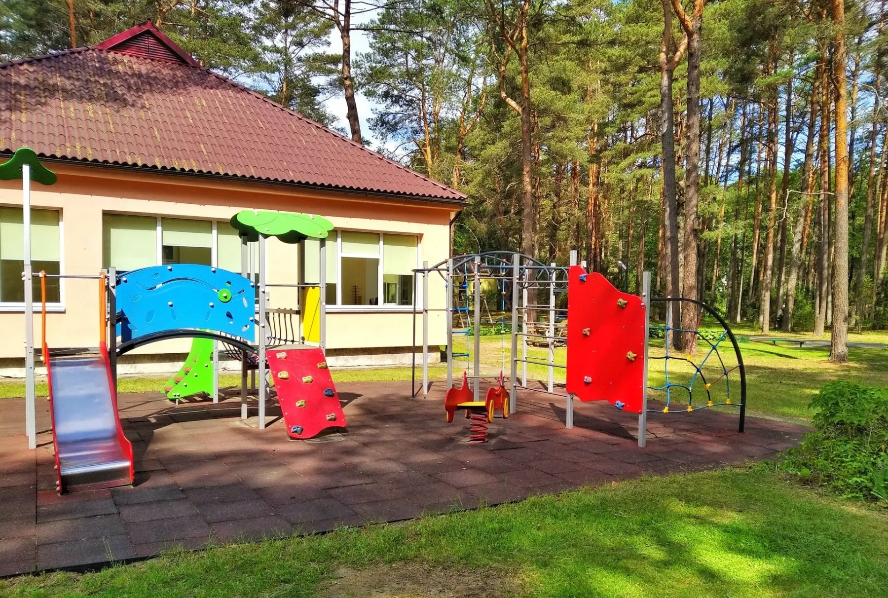 Vaikų reabilitacijos skyrius „Žibutė“