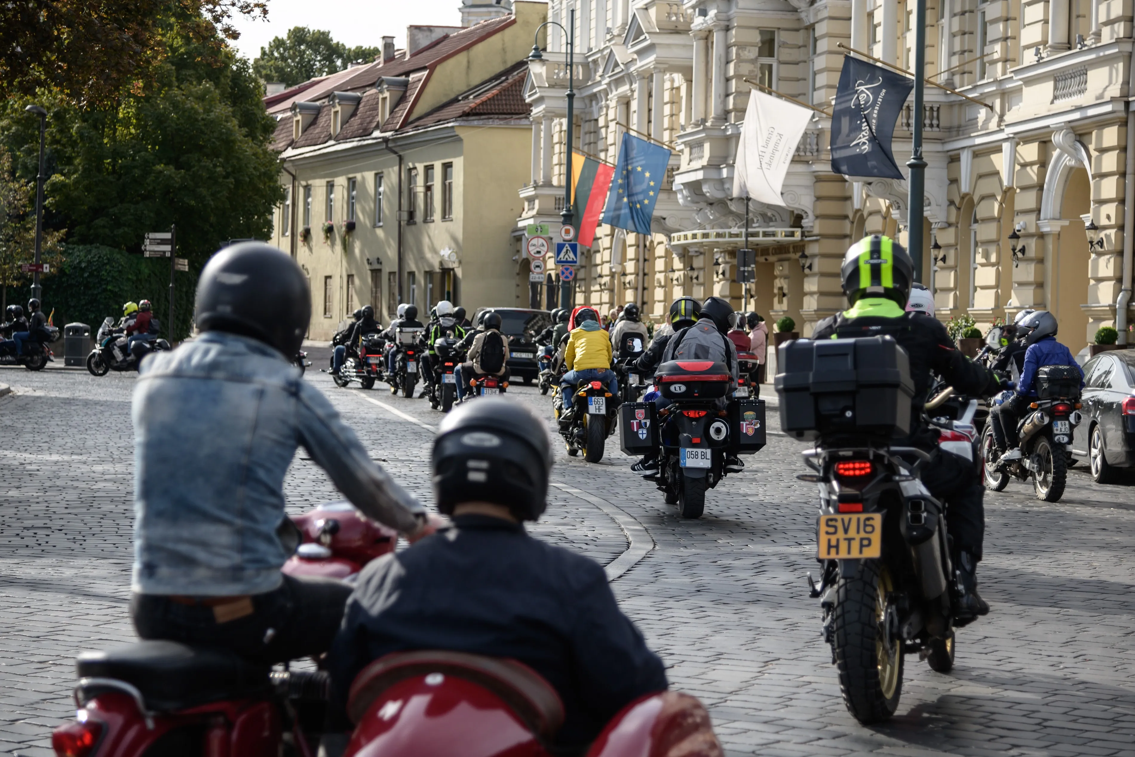 Motociklininkų ir neregių bendruomenės akcija „Mane veža“
