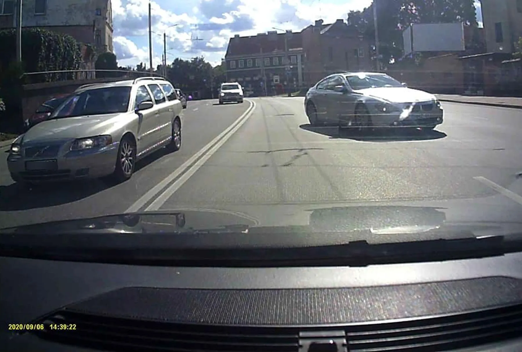 BMW manevras Šauklių gatvėje