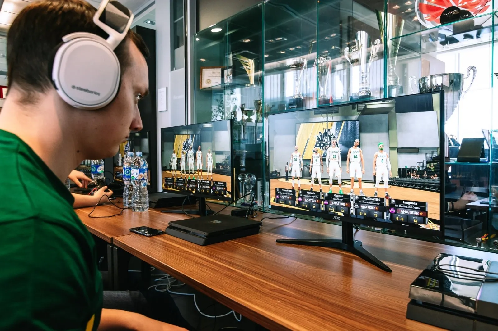 Žaidimų konsolės, kompiuteriniai žaidimai