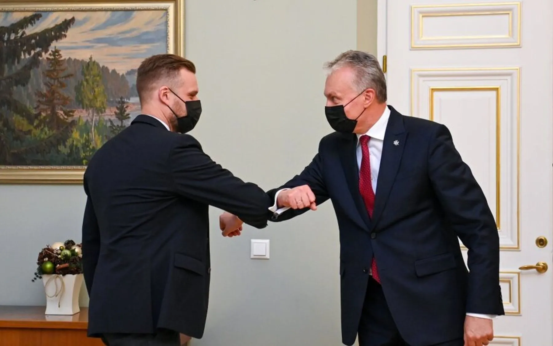 Gabrielius Landsbergis, Gitanas Nausėda