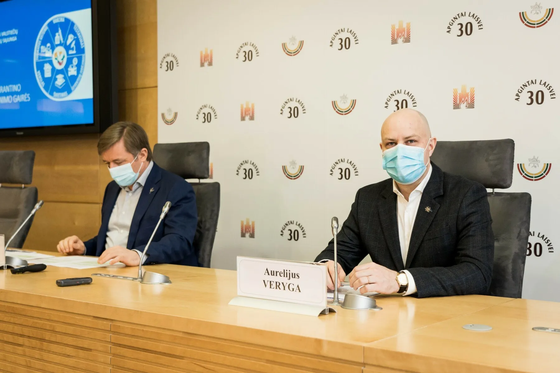 Ramūnas Karbauskis, Aurelijus Veryga