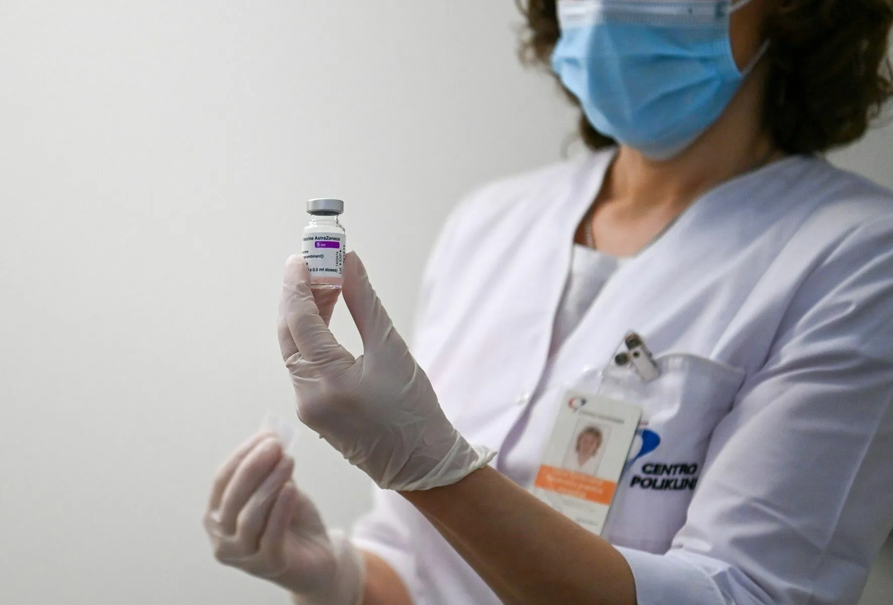 G. Nausėda skiepijamas nuo koronaviruso „AstraZeneca“ vakcina / DELFI nuotr.