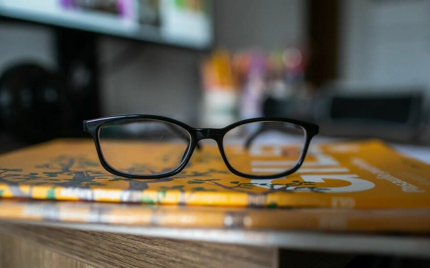 Nuotolinis ugdymas, knyga, mokykla