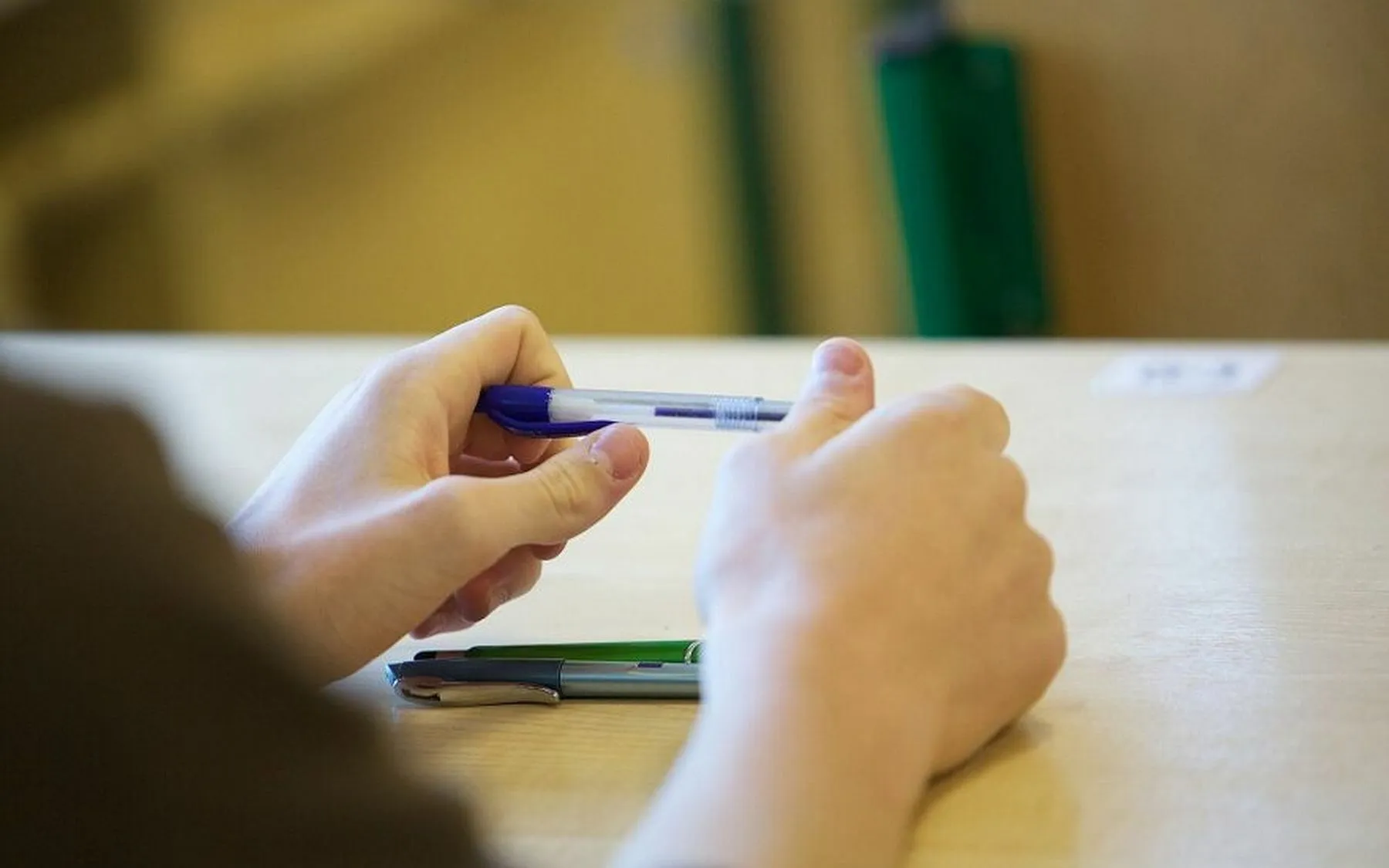 rašymas, mokykla, egzaminas, klasė, tušinukas