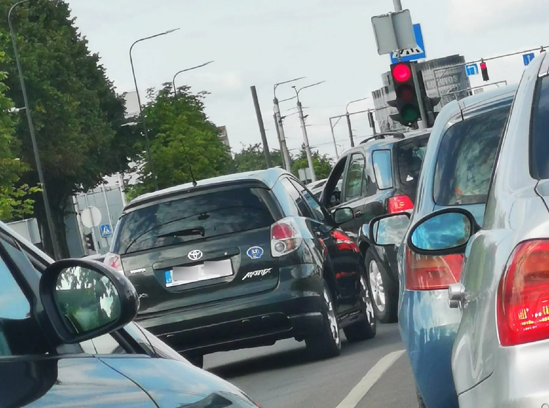 Pramonės prospekte paliktas automobilis