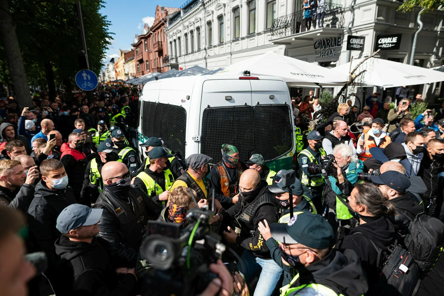 Riaušės „Kaunas Pride“ eitynėse / V. Sidabro nuotr.