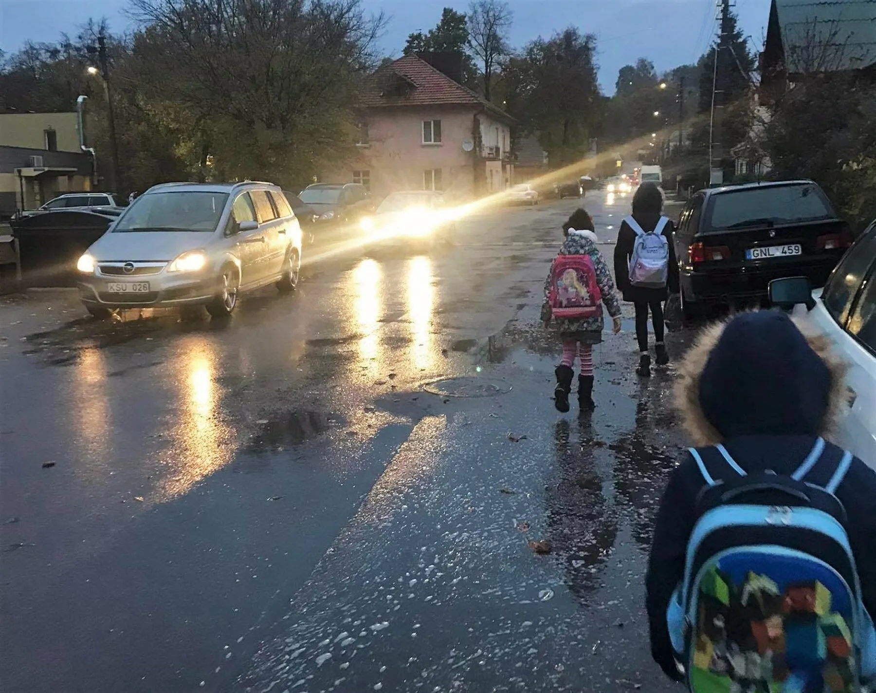 Moksleiviai Inkaro gatvėje