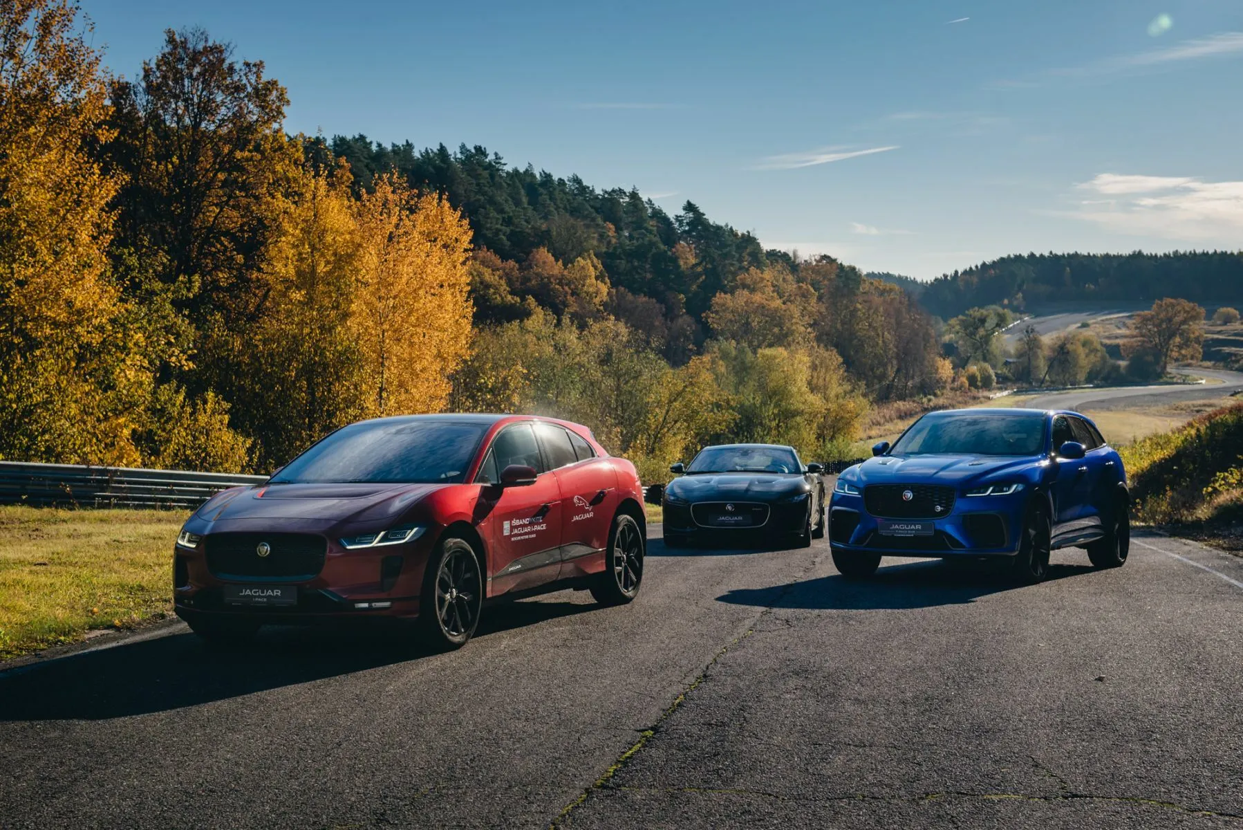 Nauji „Jaguar“ modeliai Nemuno žiede