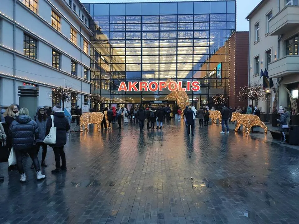 Evakuotas Kauno „Akropolis“