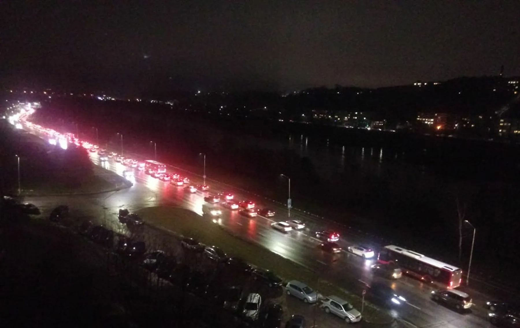 Avarija Neries Krantinėje